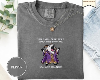 Prepotente Gesticktes Comfort Colors 1717 Shirt, No More Warm Hugs T-Shirt, DCC Bookish Merch, lustiges Fantasy Shirt, verbotenes Dungeon Crawler Geschenk