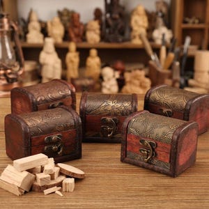 Vintage Holz Schatztruhe Schmuckschatulle: Geprägte Blumenandenken-Aufbewahrung (3,15 "x 2,36")