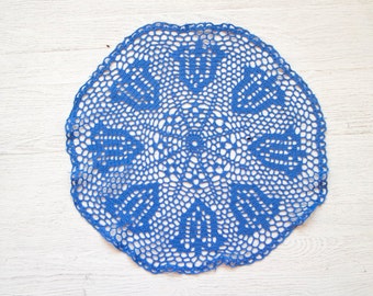 Blue Circle Crochet doily, hand dyed vintage round Doily FREE SHIPPING