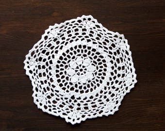 White Circle Crochet doily, vintage round Doily FREE SHIPPING