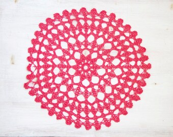 Coral Circle Crochet doily, hand dyed vintage round Doily FREE SHIPPING