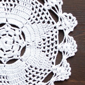 White Circle Crochet doily, vintage round Doily FREE SHIPPING image 2