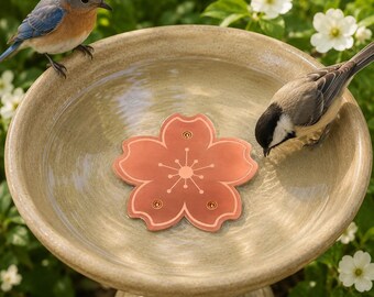 Disco limpiador de cobre con forma de flor para bebedero de pájaros, accesorio decorativo de jardín (10 cm)