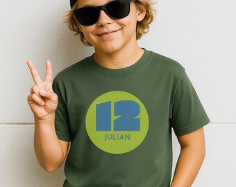 Personalisiertes Kinder Geburtstag Design T-Shirt mit Name und Alter. Mädchen Junge  Geschenk Wunschzahl