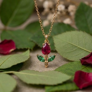 Colar de rubi natural, colar de folha verde, joia floral, presente romântico para ela.
