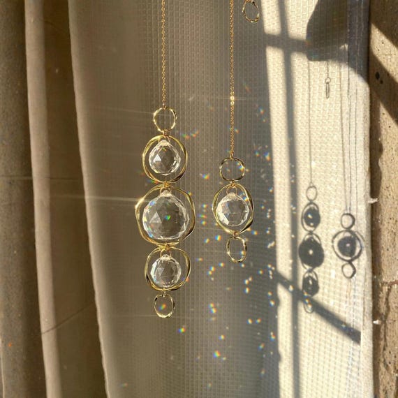 Crystal Suncatcher Prism: Rainbow Maker for Window Garden Decor
