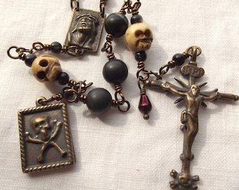 Memento Mori Rosary Skull Rosary with Blood Drop Bead Momento