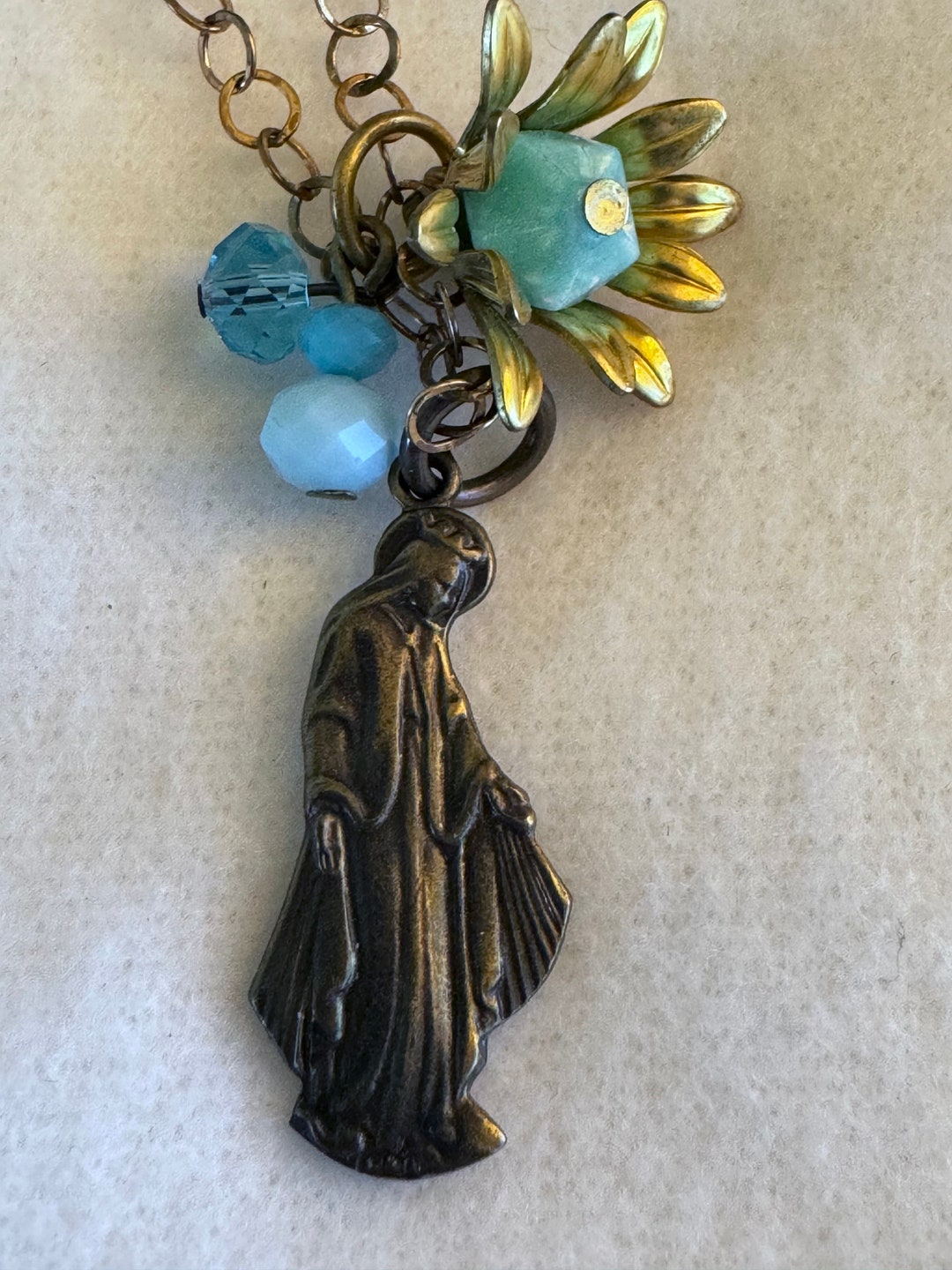 Our Lady of Grace Miraculous Medal Catholic Necklace Gift - Etsy