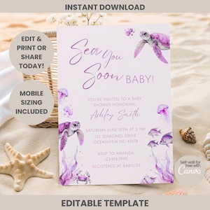 Puede incluir: Una taza de cerámica blanca con un asa negra y el texto "But First, Coffee" en un estilo manuscrito. La taza está sobre una superficie blanca. La taza mide aproximadamente 10 cm de alto.