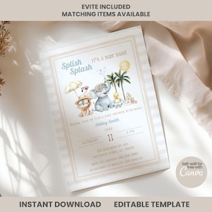 Può includere: Un invito per un baby shower a tema spiaggia. L'invito presenta le parole "Splish Splash" in blu, insieme a illustrazioni di un elefante, un leone, un'anatra e palme. Il testo include il nome Ashley Smith, la data, l'ora e le informazioni RSVP.