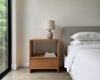 Table de chevet contemporaine en bois massif faite à la main avec tiroir - Table de chevet moderne en bois