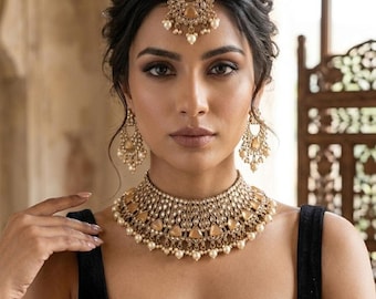Champagne Gold PolkiKundanChoker NecklaceSet with PearlDrops,Bridal Indian Wedding Jewelry Set,Statement Necklace with Earrings& Maang Tikka