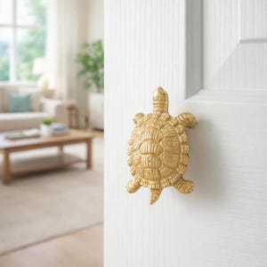 Tirador de puerta de latón hecho a mano con forma de tortuga de la suerte / Tirador de armario Feng Shui / Herrajes únicos para el hogar que dan buena suerte