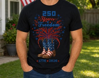 Maglietta per il 250° anniversario della libertà, maglietta per il 4 luglio, 250° anniversario dell'America, stivali da cowboy USA, regalo patriottico, maglietta per il giorno dell'indipendenza 1776-2026