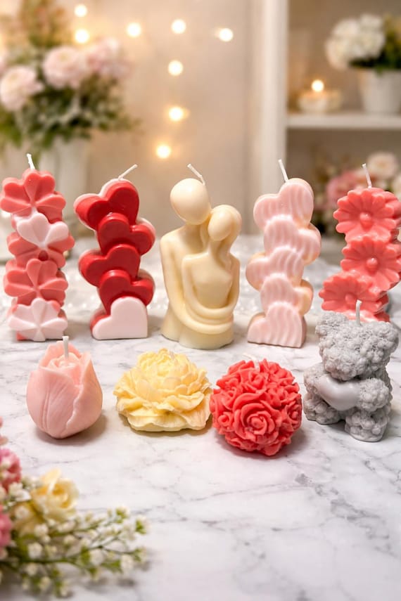 Handmade Soy Wax Romantic Candles, Couple Sculpture, Floral Heart, Elegant Home Decor