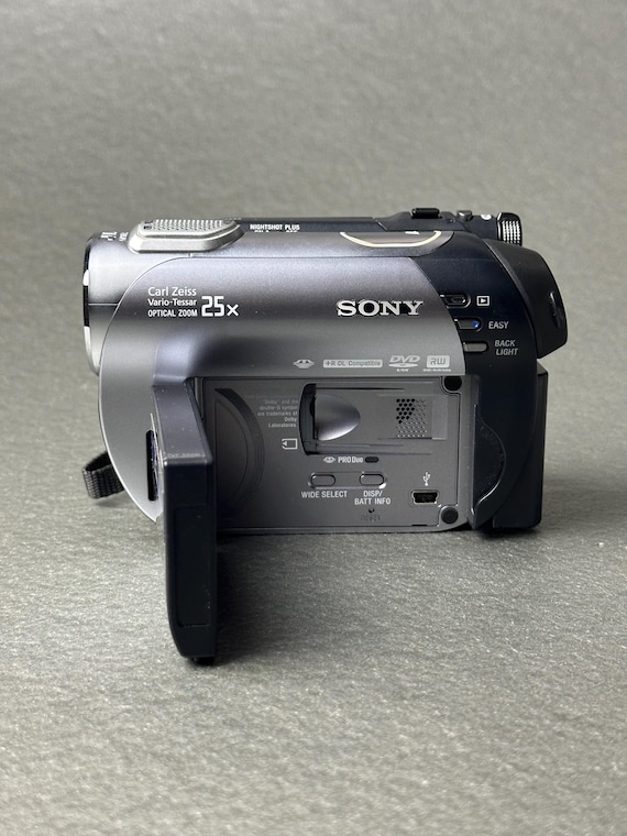 Sony Handycam DCR-DVD308E Digital Camcorder DVD Video Camera