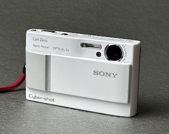 Sony Cyber-shot DSC-T9 (状態は悪いが、完全に動作する、バッテリーと