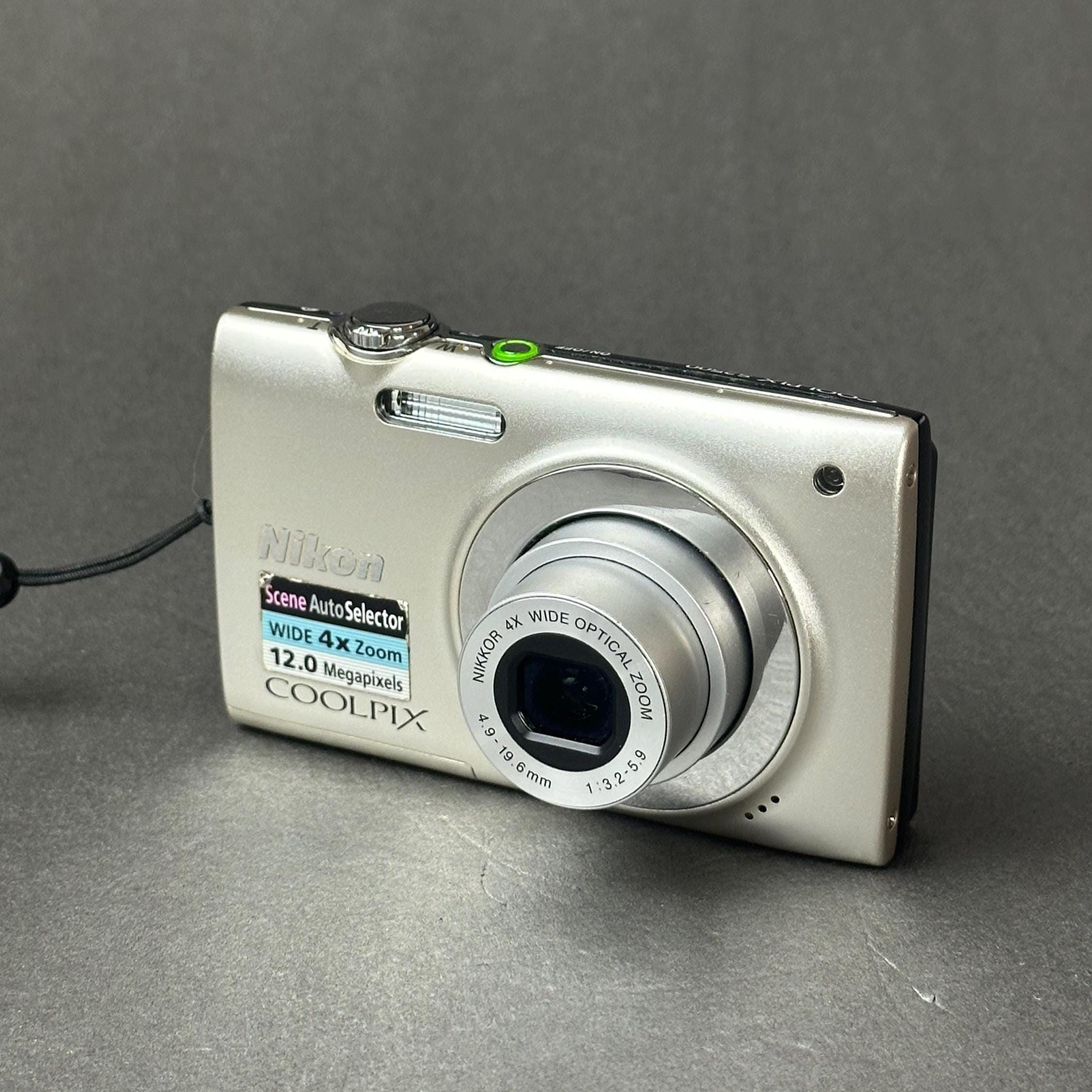 Nikon Coolpix 2500 - Etsy