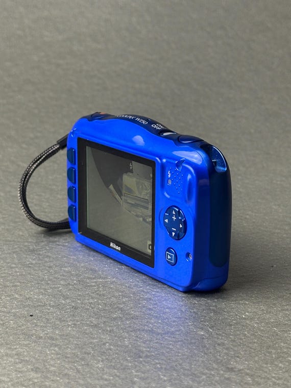 Blue Nikon Coolpix W150 Waterproof Digital Camera Tested Working