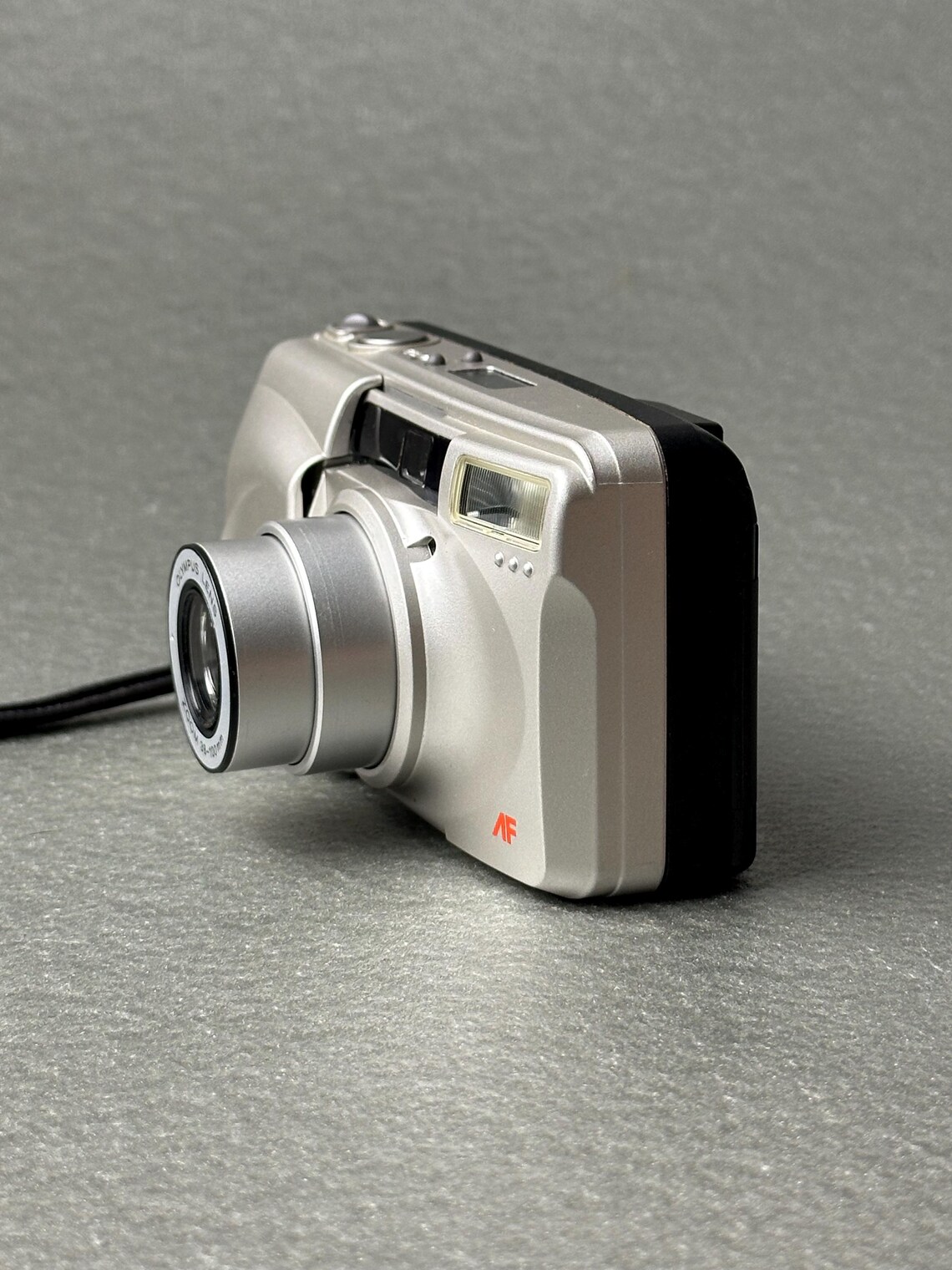 Olympus Superzoom 100G 35mm Film Camera Compact Zoom Tested Working, photo 4 sur 5