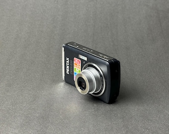Pentax Optio E60 Digital Camera 10MP Compact Point and Shoot AA