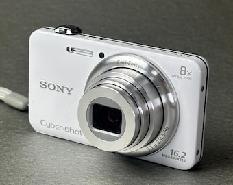 Sony Cyber-shot DSC-T7 5.1MP Digital Camera - SILVER Vintage