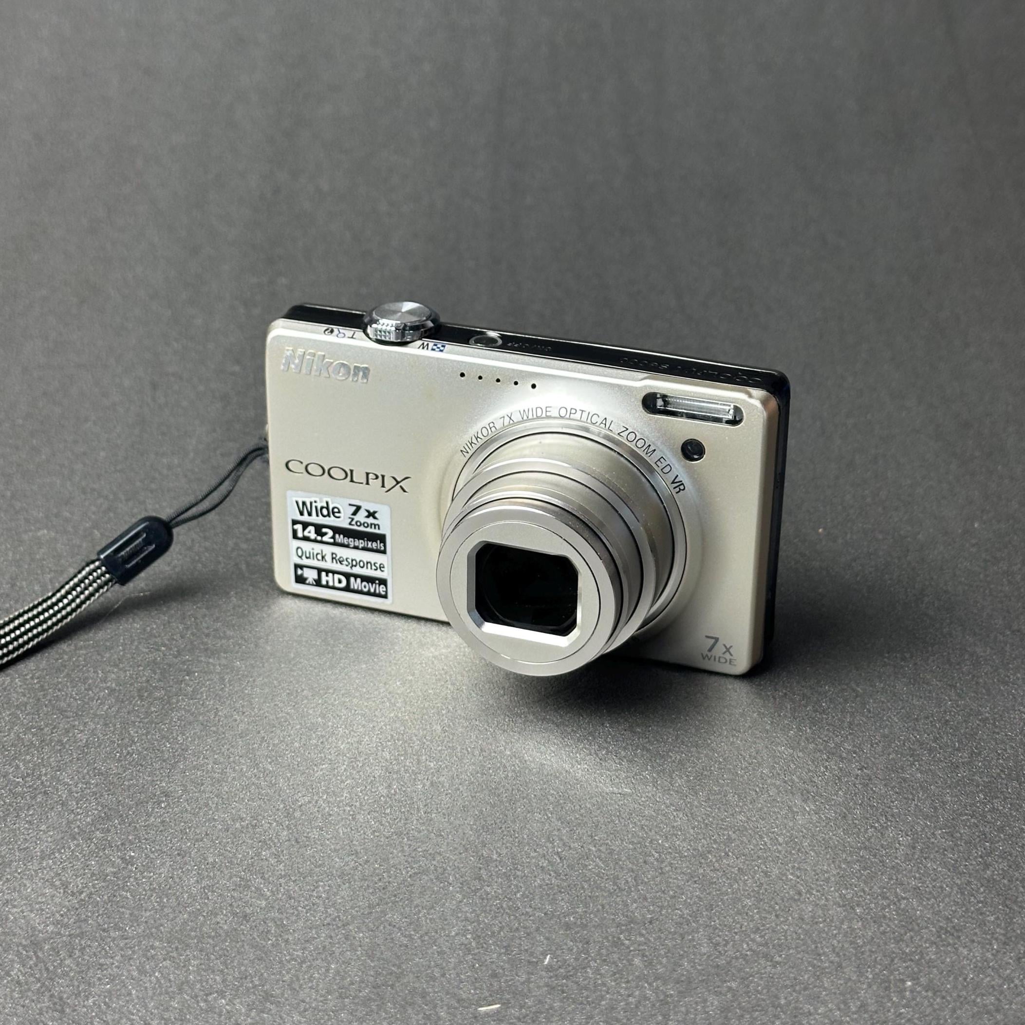Nikon COOLPIX2100 PEARL SILVER SDカード付き Amazon.com : Nikon Coolpix S210 8MP Digital Camera with 3x Optical