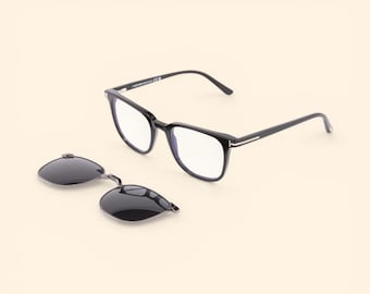 Gafas Tom Ford negras con clip magnético plateado (TF 5916 50 MM)