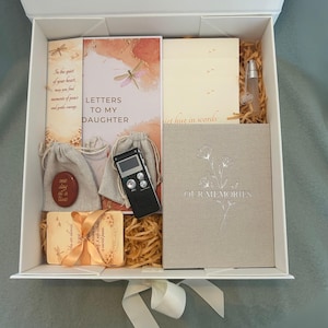 Caja de recuerdos • Diario de legado, grabadora de voz, álbum de fotos, difusor de aromas