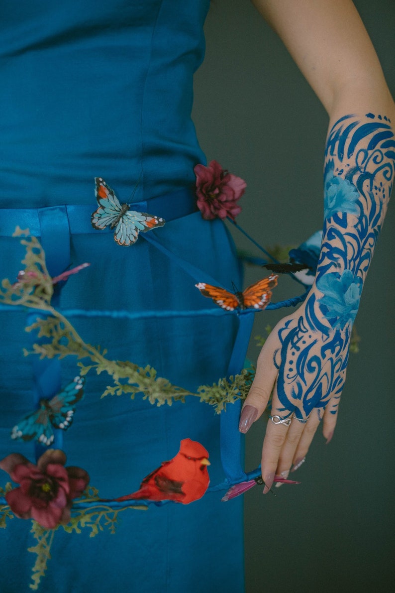 Escultura de falda con jaula de pájaros victoriana, cinturón de jaula floral de alta costura, accesorio nupcial de vanguardia imagen 2