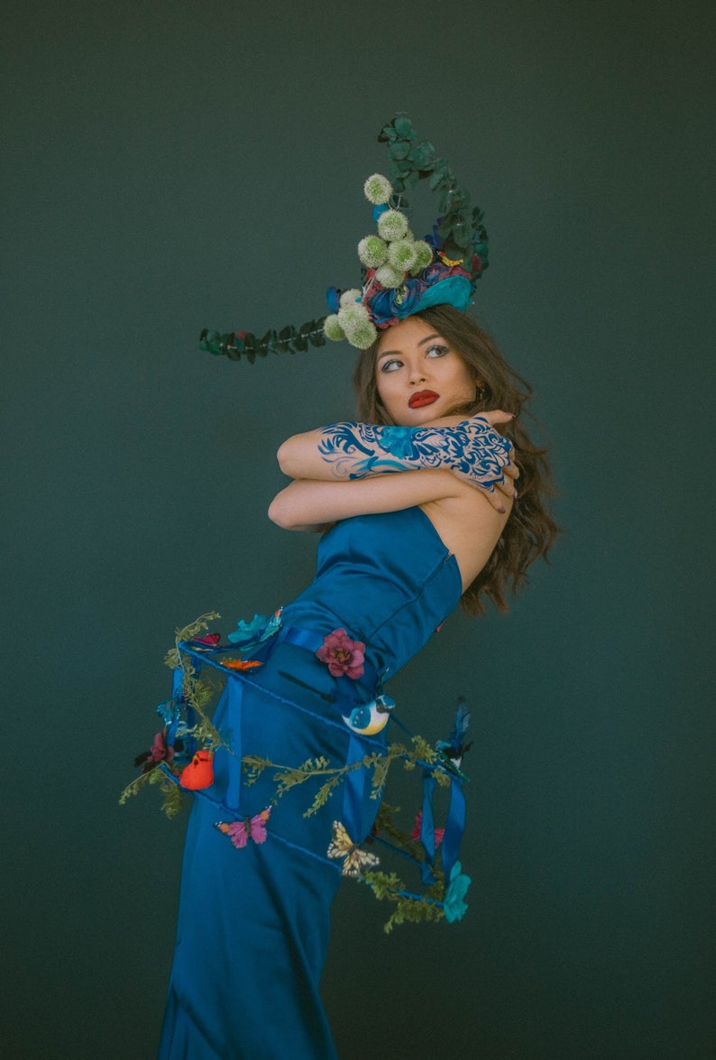 Escultura de falda con jaula de pájaros victoriana, cinturón de jaula floral de alta costura, accesorio nupcial de vanguardia imagen 1