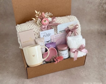 Luxury Self Care Box for Women, Spa Gift Box for Her, Hug in a Box Care Package, Congratulations Gift, Thank You Friend Present