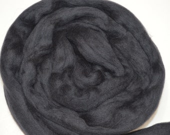 Destash 16 Micron Merino wool Roving Luxury Fiber for felters and spinner Hydrangea