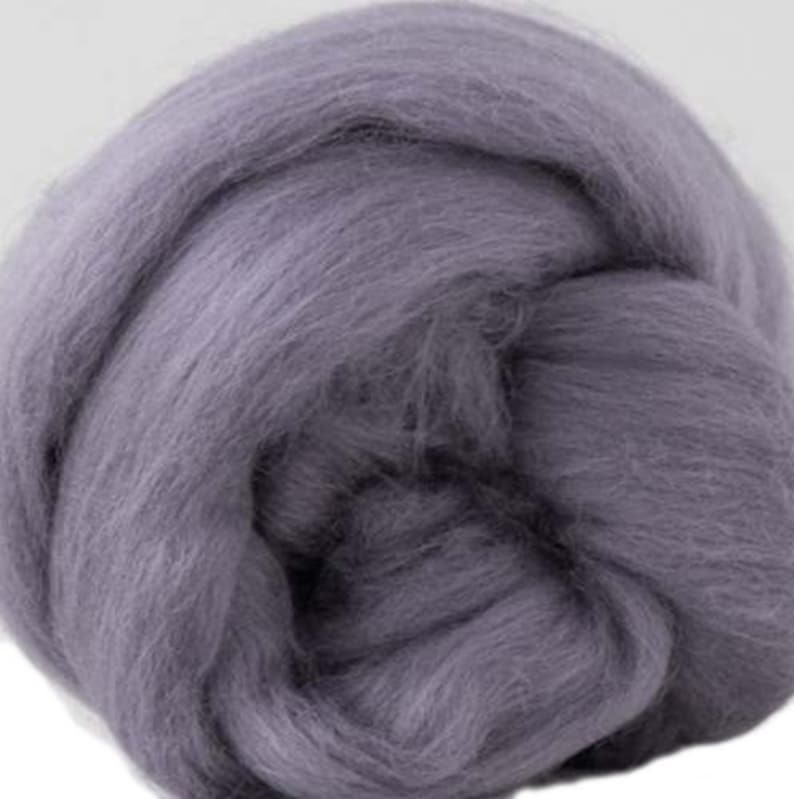 4 oz Ready to ship Gray Fog Color Wool Combed Top 2 oz Extra Fine Merino Wool Roving 19mc