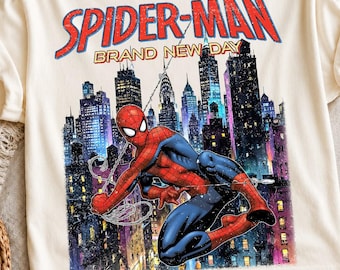Diseño de camiseta gráfica de superhéroe web en la ciudad de noche, imágenes prediseñadas retro vintage de héroe de cómic, regalo de cumpleaños de superhéroe para niños (PNG para sublimación)