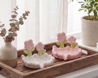 Jabonera de cerámica con forma de flor, soporte para jabón de tulipán y margarita, decoración floral para el baño, linda jabonera en tonos pastel, regalo para ella.