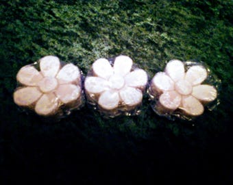 mini jabones de flor de plumeria morada