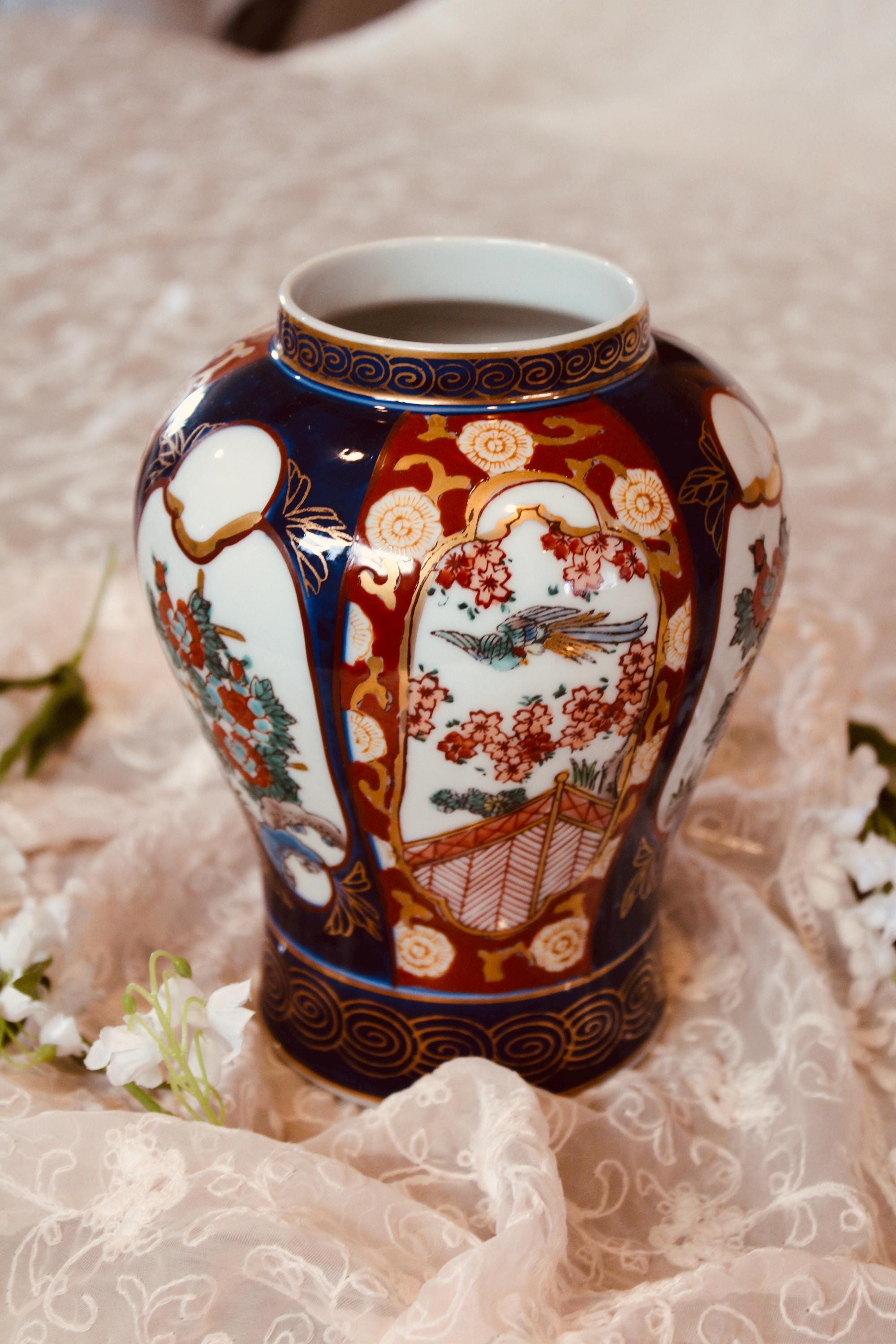 Hand Painted Gold Imari Vase - Etsy