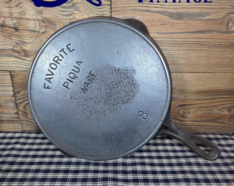 Favoriet Piqua Ware Block-logo #8 Skillet Restored