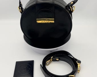 Vintage 1960s Aris Navy Leather Handbag - Convertible Shoulder Bag