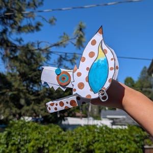 Paper dragon puppet: "fawn"