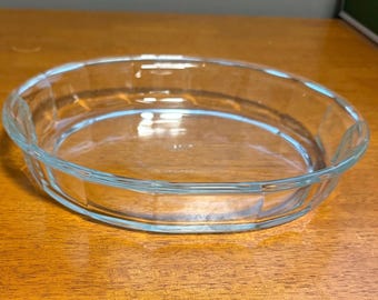 Vintage PYREX Oval Casserole Dish 805-B