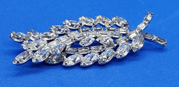 Vintage Juliana D&E Brooch Clear Rhinestone Twist… - image 10