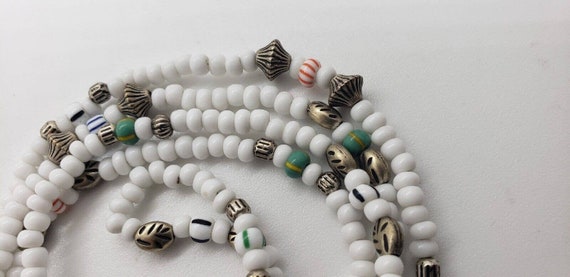 African Trade Bead Glass Vintage Necklace White M… - image 6