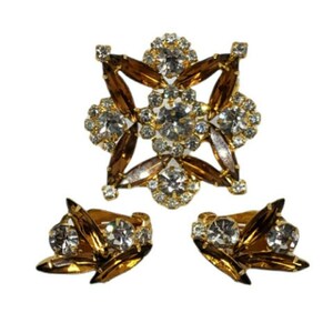 Vintage Fancy Brooch Clip Earrings Set Star shaped Flower Rhinestone
