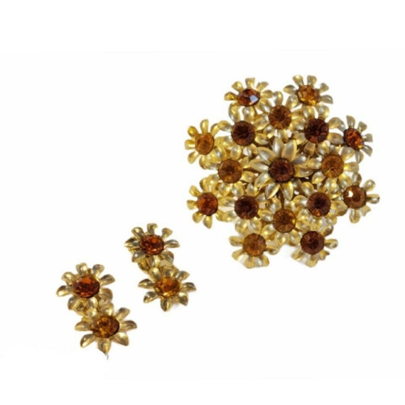 Vintage Gold Brooch Earrings Set Red Rhinestone M… - image 6