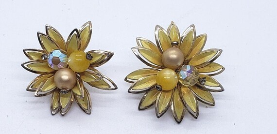 Vintage Coro Earrings Yellow Daisy Flower Enamel … - image 4