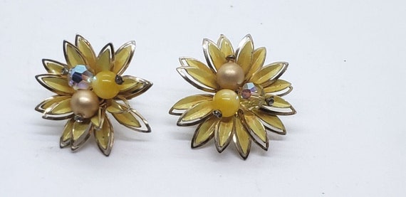 Vintage Coro Earrings Yellow Daisy Flower Enamel … - image 2
