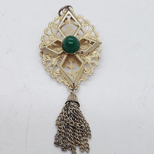 Vintage Sarah Coventry Brooch Pendant Gold Tone Filigree Tassel Green Glass Stone 1960s Signed Costume Pin Necklace Combo Gift