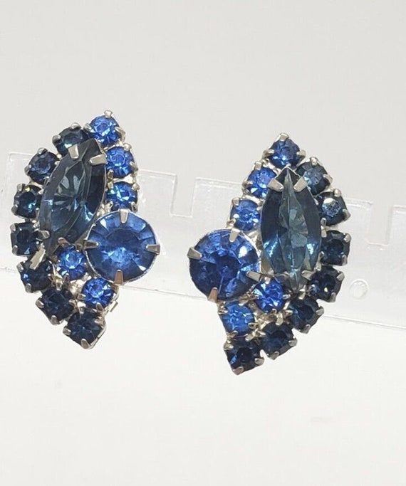 Vintage Earrings Rhinestone big Blue cabochon Pron